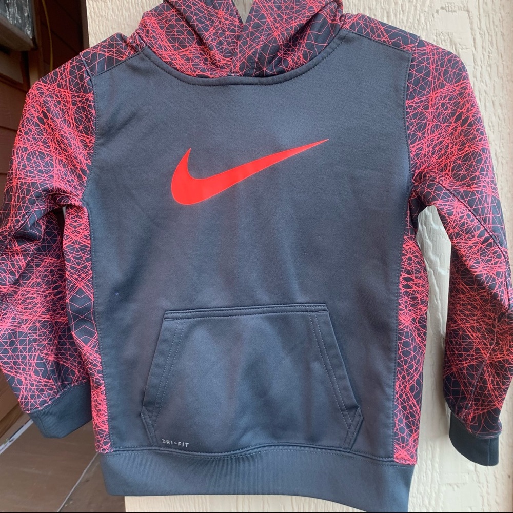 Nike Dri-Fit hoodie boys